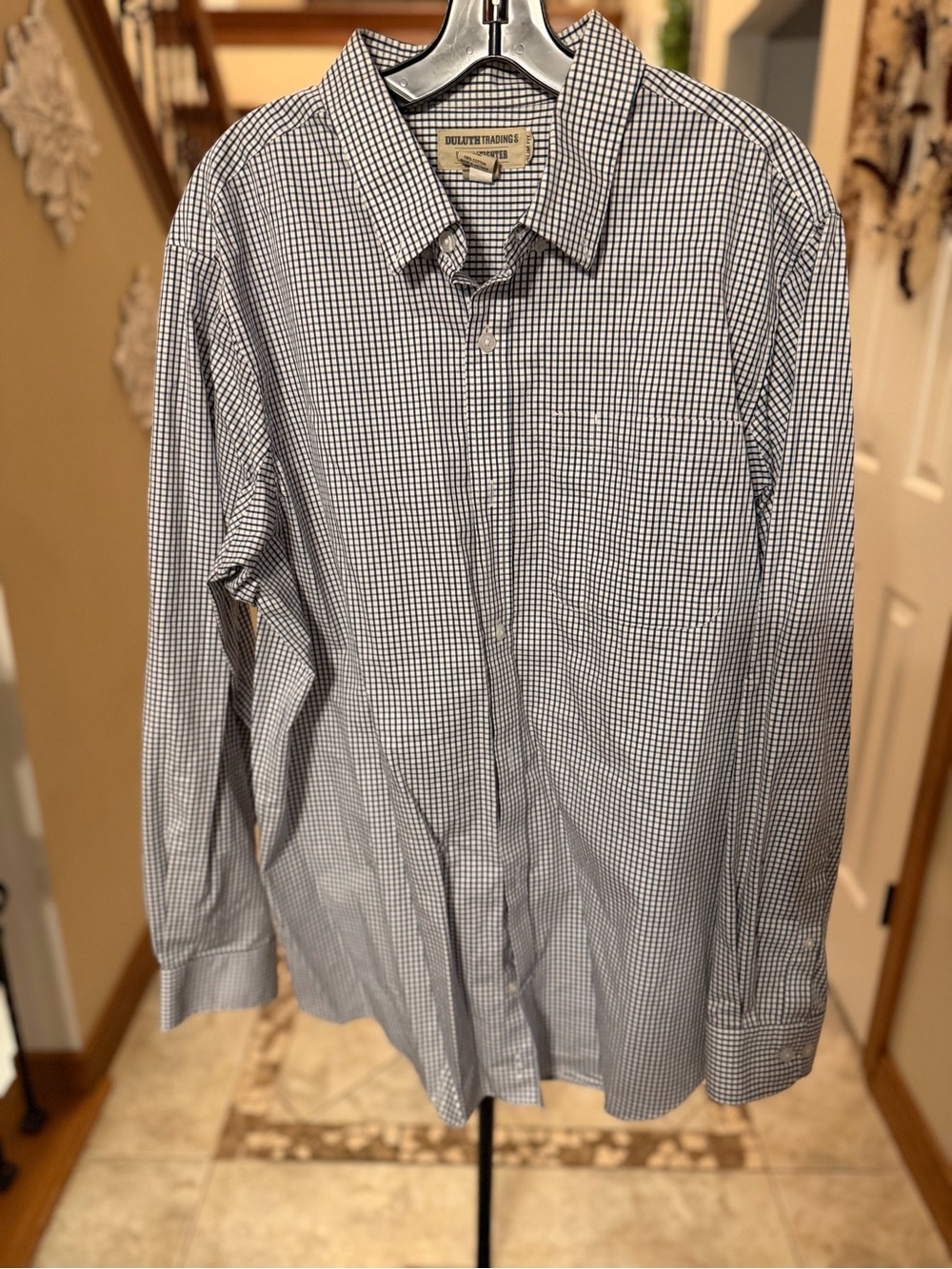 Duluth Trading Wrinklefighter Men’s XL Slim Fit Check Button Down Shirt NWOT